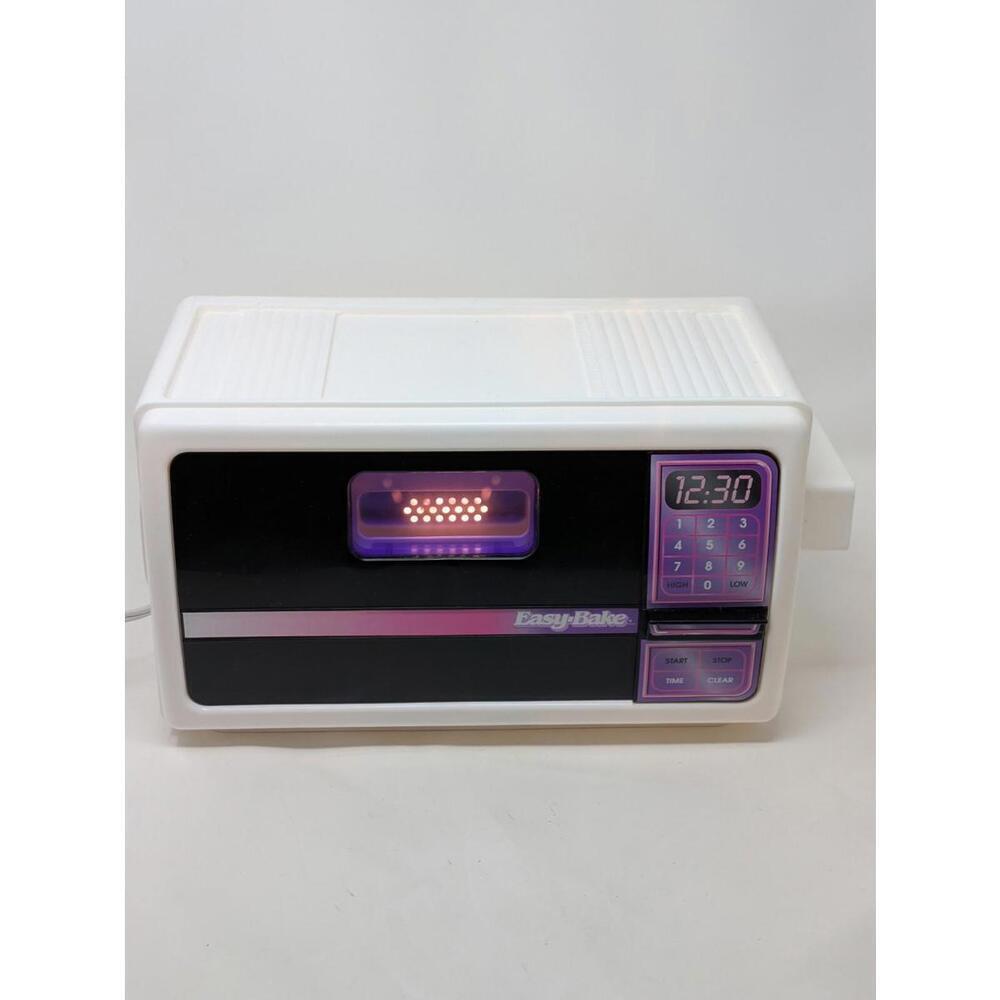 Vintage 1992 Kenner Easy Bake Oven  Tested